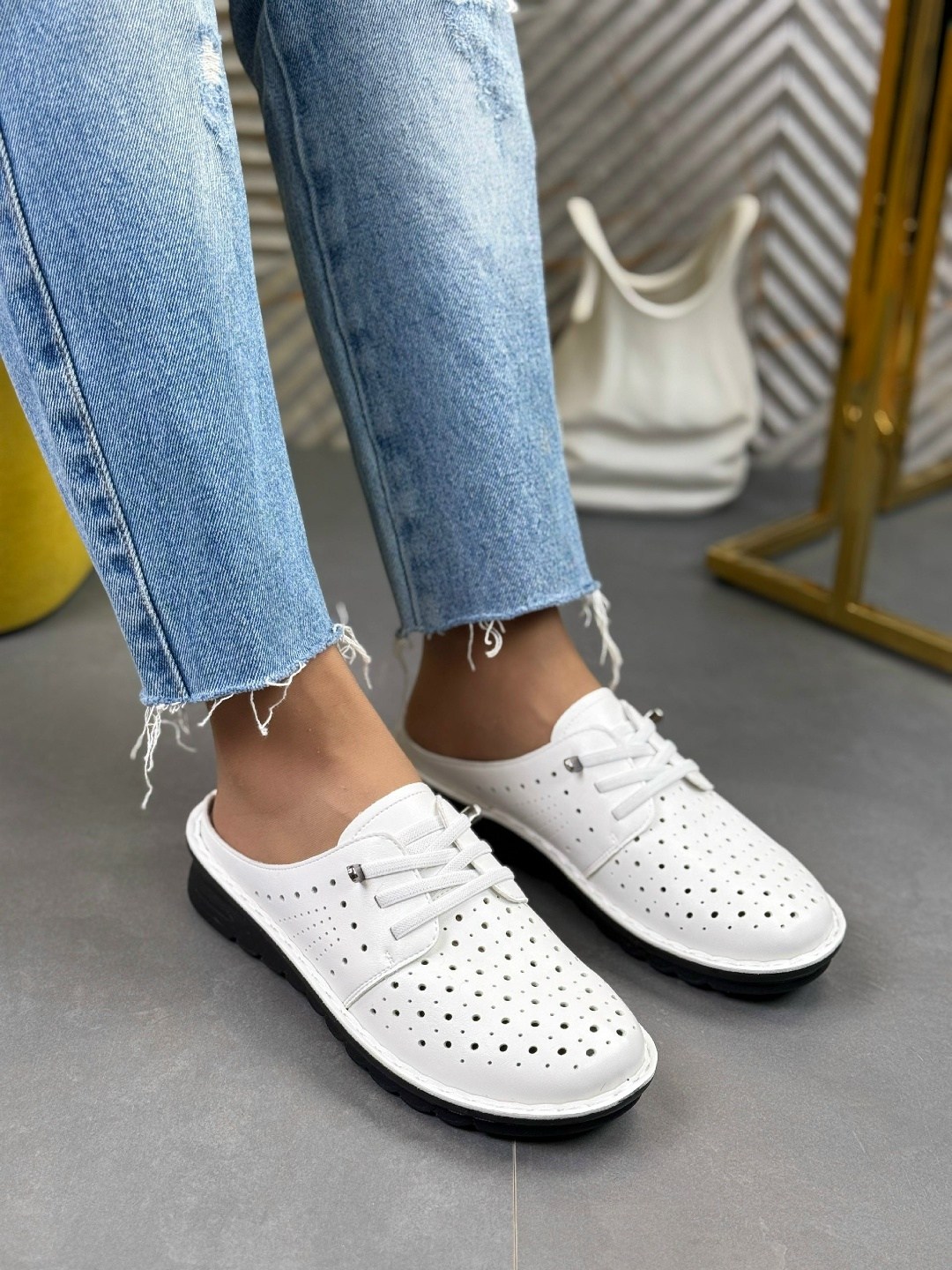 ,сабо без перфорации,сабо с перфорацией,сабо летнее,сабо женские с перфорацией