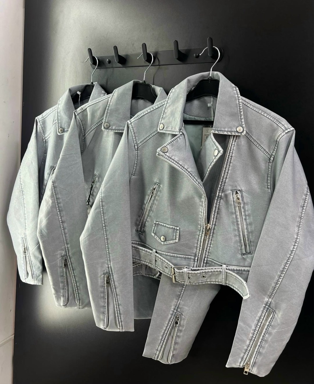 кожаная куртка косуха,куртка косуха,кожаная куртка,косуха женская,косуха винтажная кожаная куртка серая оверсайз mony