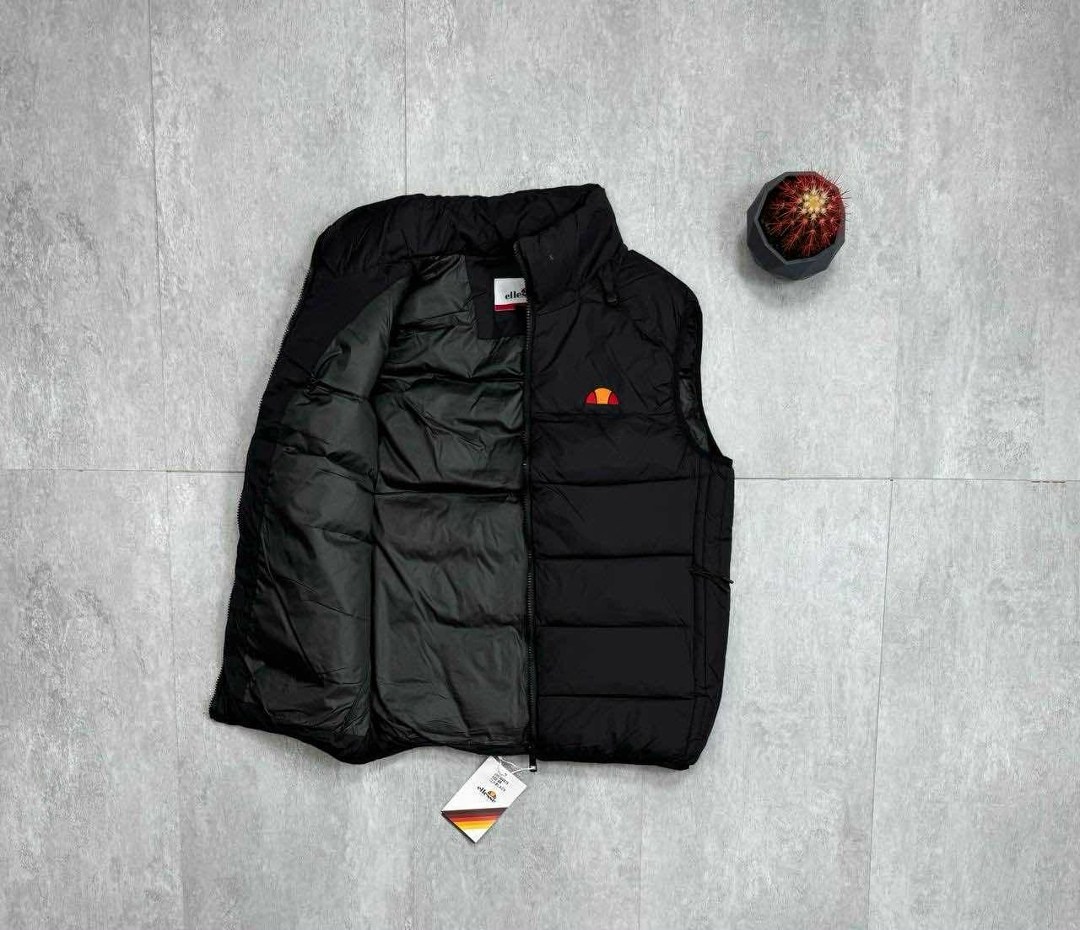 жилетка,мужская жилетка,жилет ellesse,жилетка безрукавка,жилет