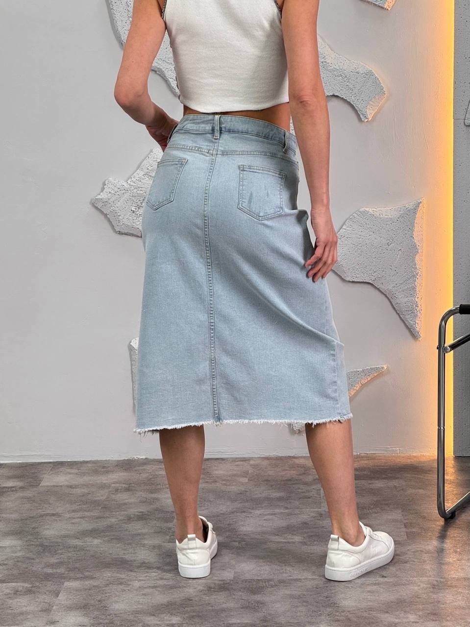 юбка миди джинсовая с разрезом,юбка джинсовая миди с разрезом спереди,юбка миди джинсовая с разрезом спереди ниже колен,длинная джинсовая юбка с разрезом спереди,джинсовая юбка с разрезом спереди