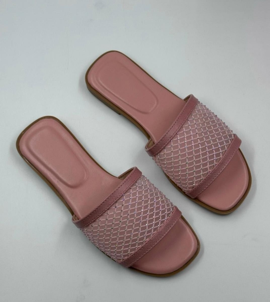 ,модные тапочки,женские шлепанцы,женские тапки,шлепки боттега венета белые