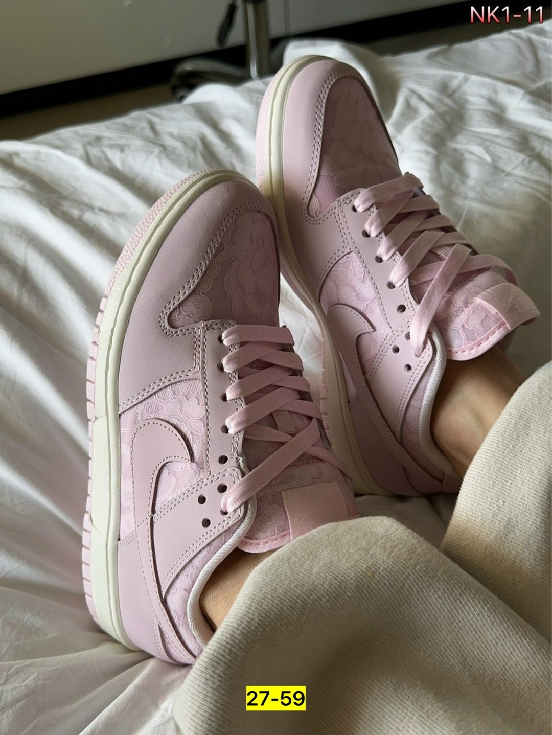nike dunk low pink,розовые данки найк,nike dunk low,nike dunk low wmns orange pearl,nike dunk low orange pearl