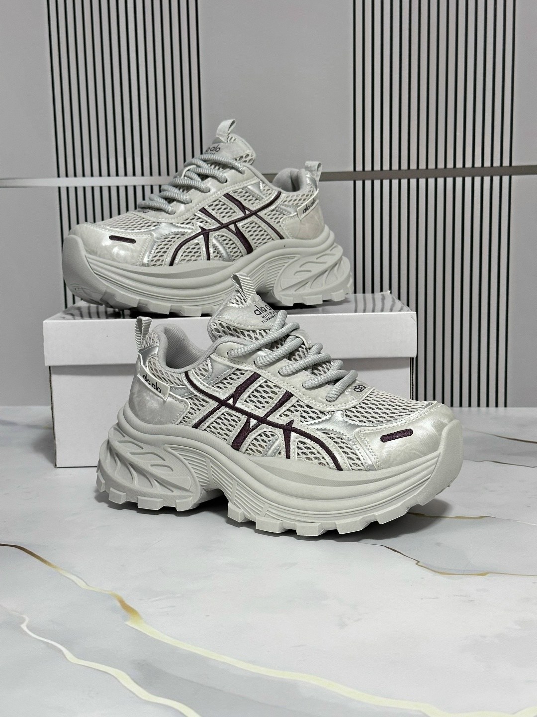 кроссовки женские,массивные кроссовки,кроссовки,кроссовки модные,массивные кроссовки женские