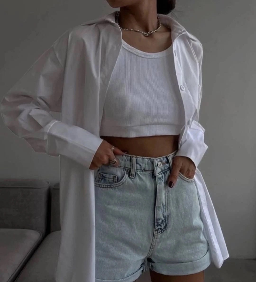 шорты белые джинсовые,шорты модные,женские шорты,рубашка с шортами