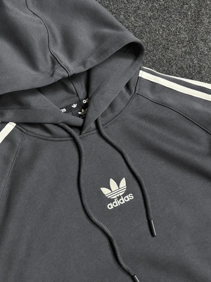 мужской спортивный костюм adidas,спортивный костюм adidas,мужской теплый спортивный костюм adidas,спортивный теплый костюм adidas,спортивный костюм adidas на флисе