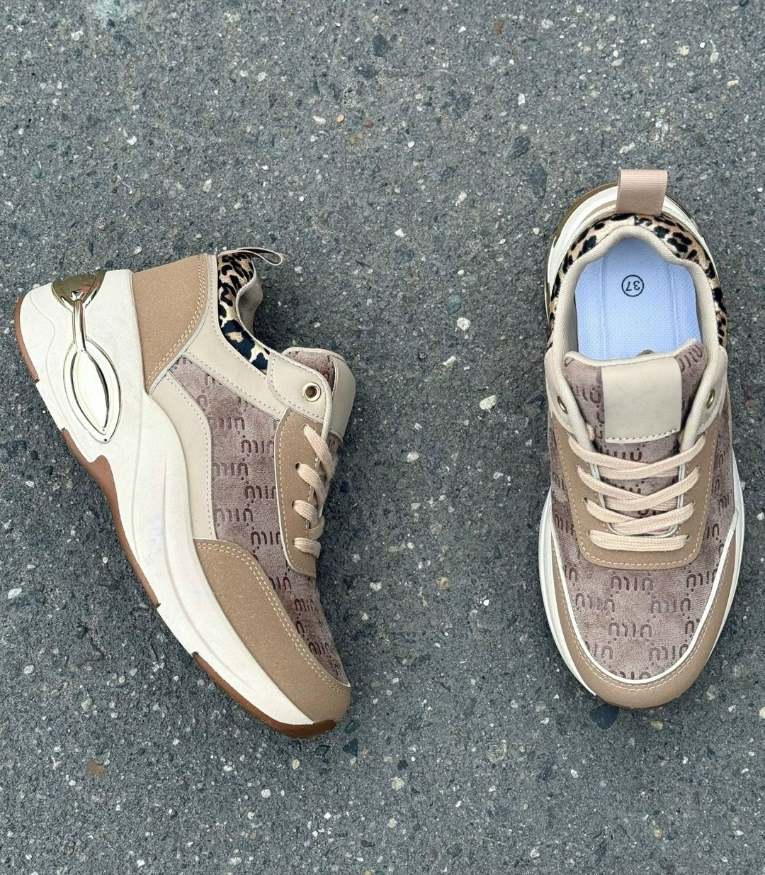 ,кроссовки женскиe,бежевые кроссовки,женская ,кроссовки модные