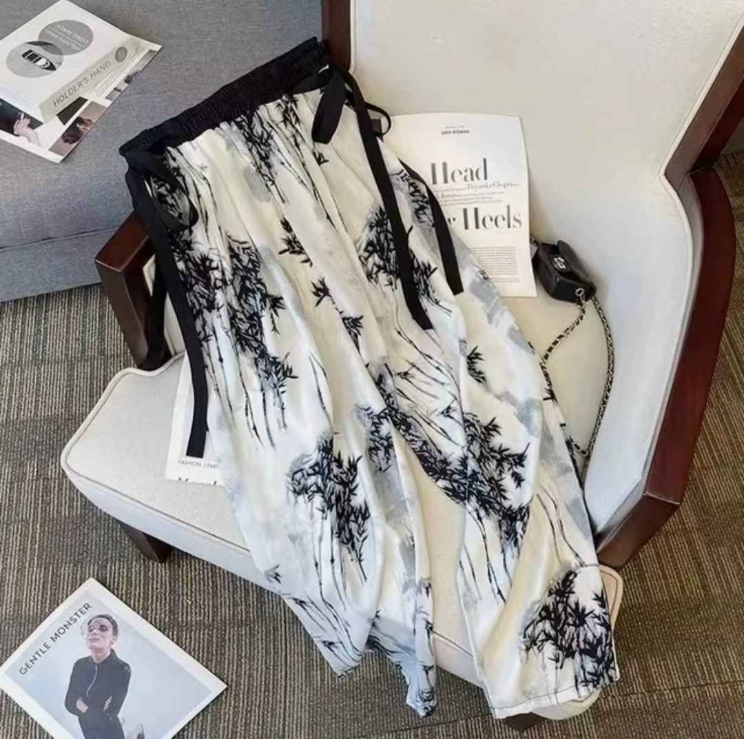 брюки свободные,широкие брюки,брюки с широкими штанинами,брюки с принтом,штаны с принтом