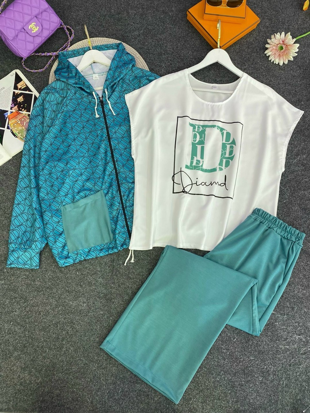 костюм двойка женский большого размера,женские костюмы больших размеров,костюм женский тройка,костюм больших размеров повседневный,костюм двойка женская