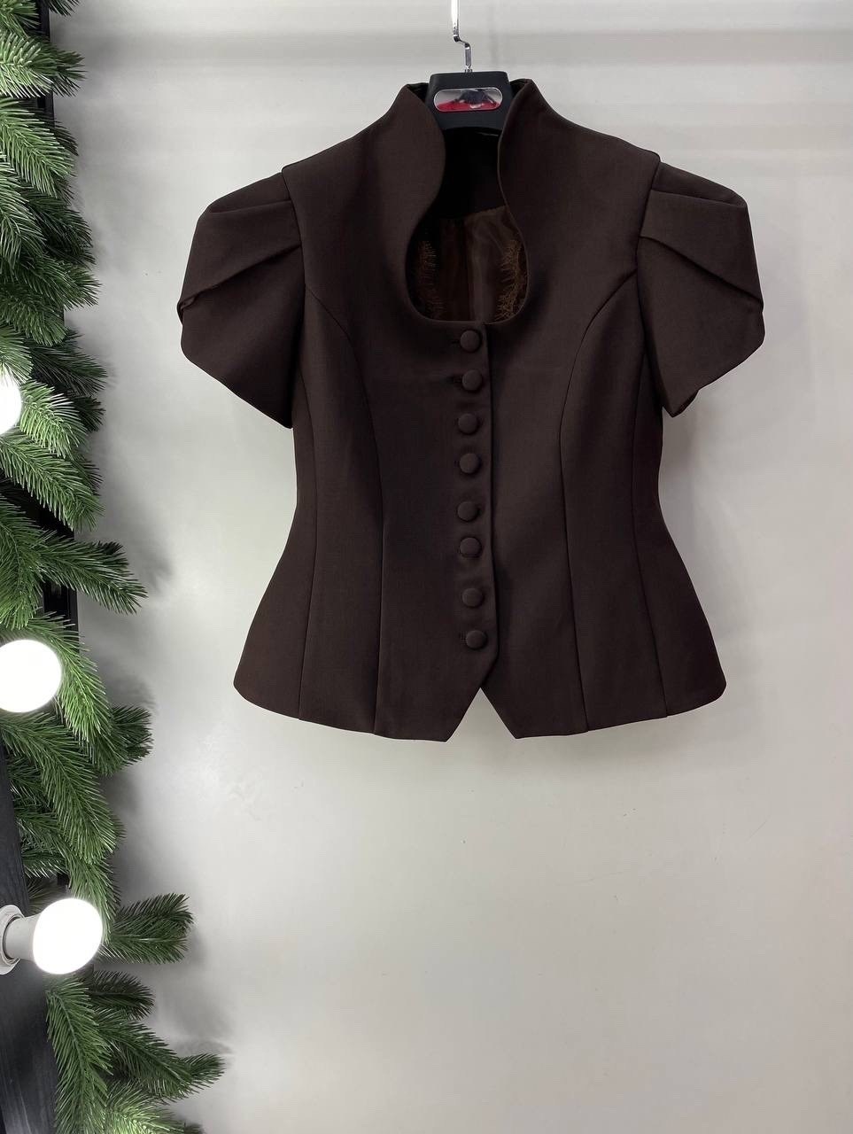 брючный костюм,белый брючный костюм,белые костюмы,брючный костюм женский,костюм