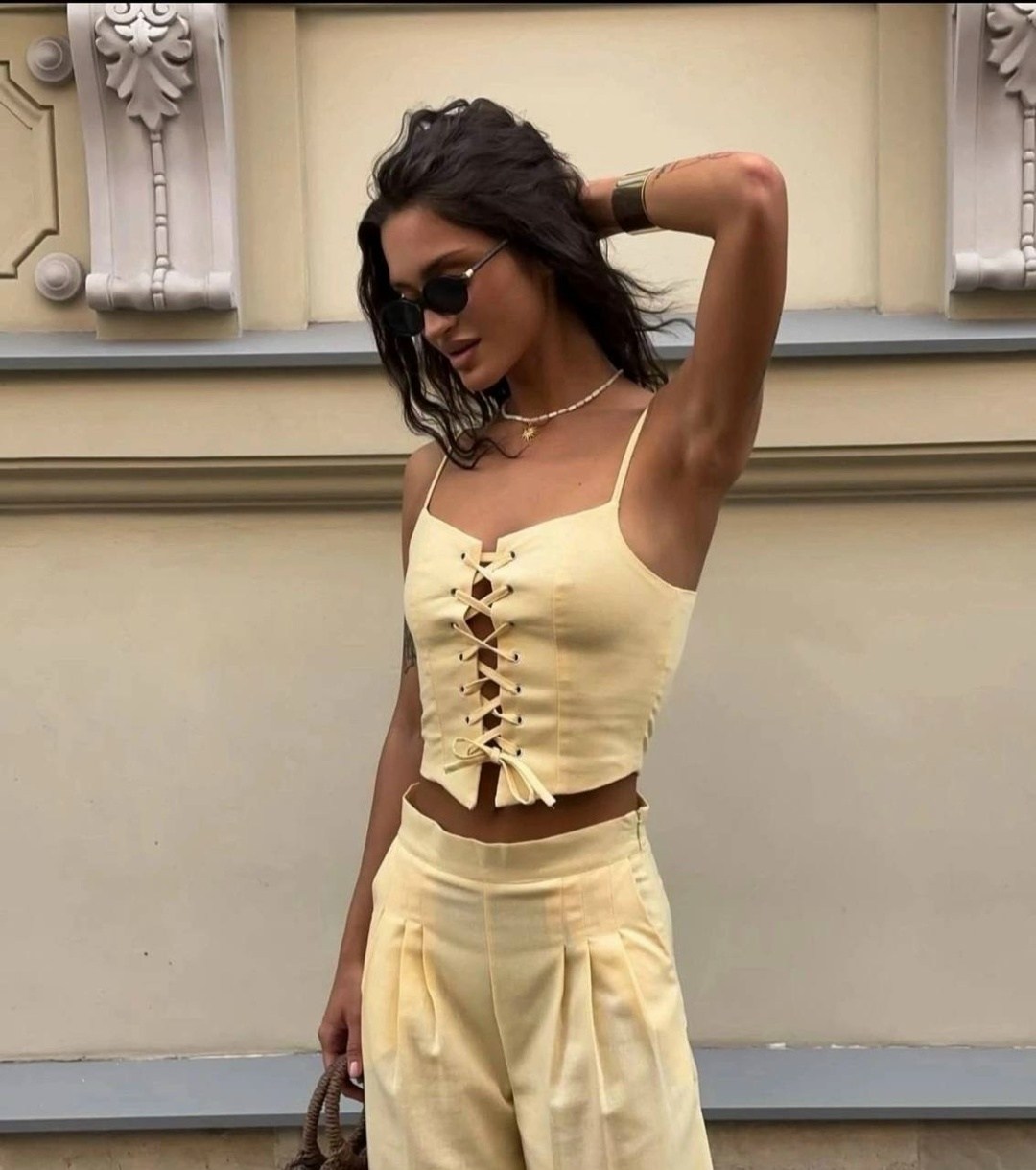 топ с завязками,женские топы,бежевый топ,стильные наряды