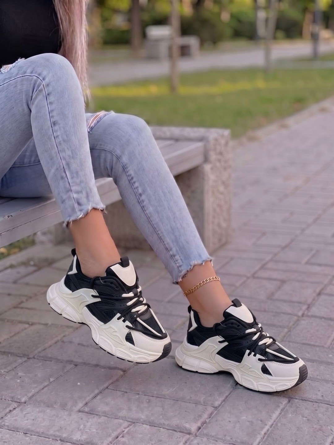 розовые кроссовки,женские кроссовки,розовые женские кроссовки,кроссовки для женщин,женские массивные кроссовки