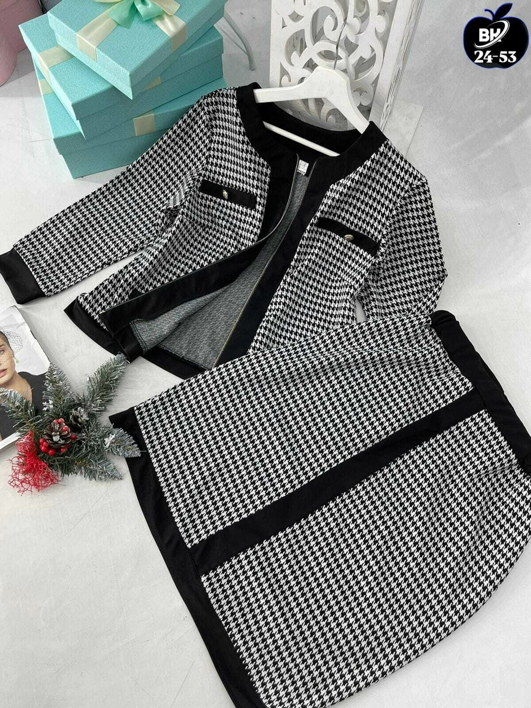 женский костюм двойка,стильные женские костюмы,костюмы двойки,женские костюмы,мода 2026 женская