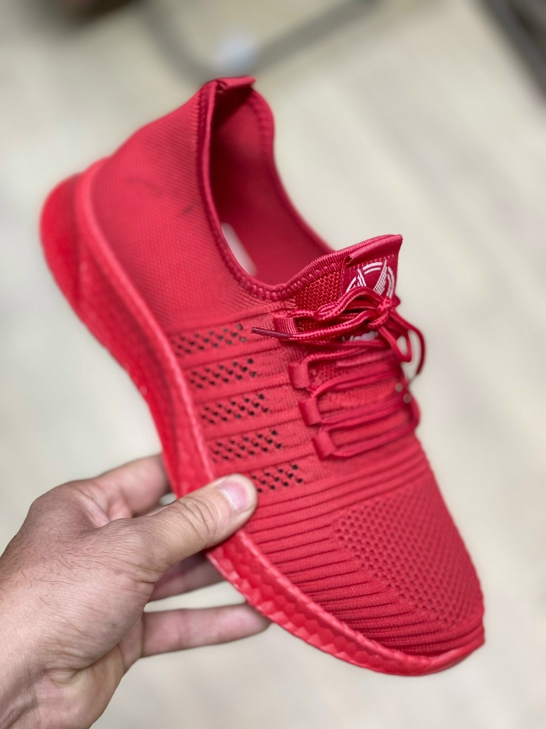 ,женские кроссовки,кроссовки текстиль,спортивная ,кроссовки белая