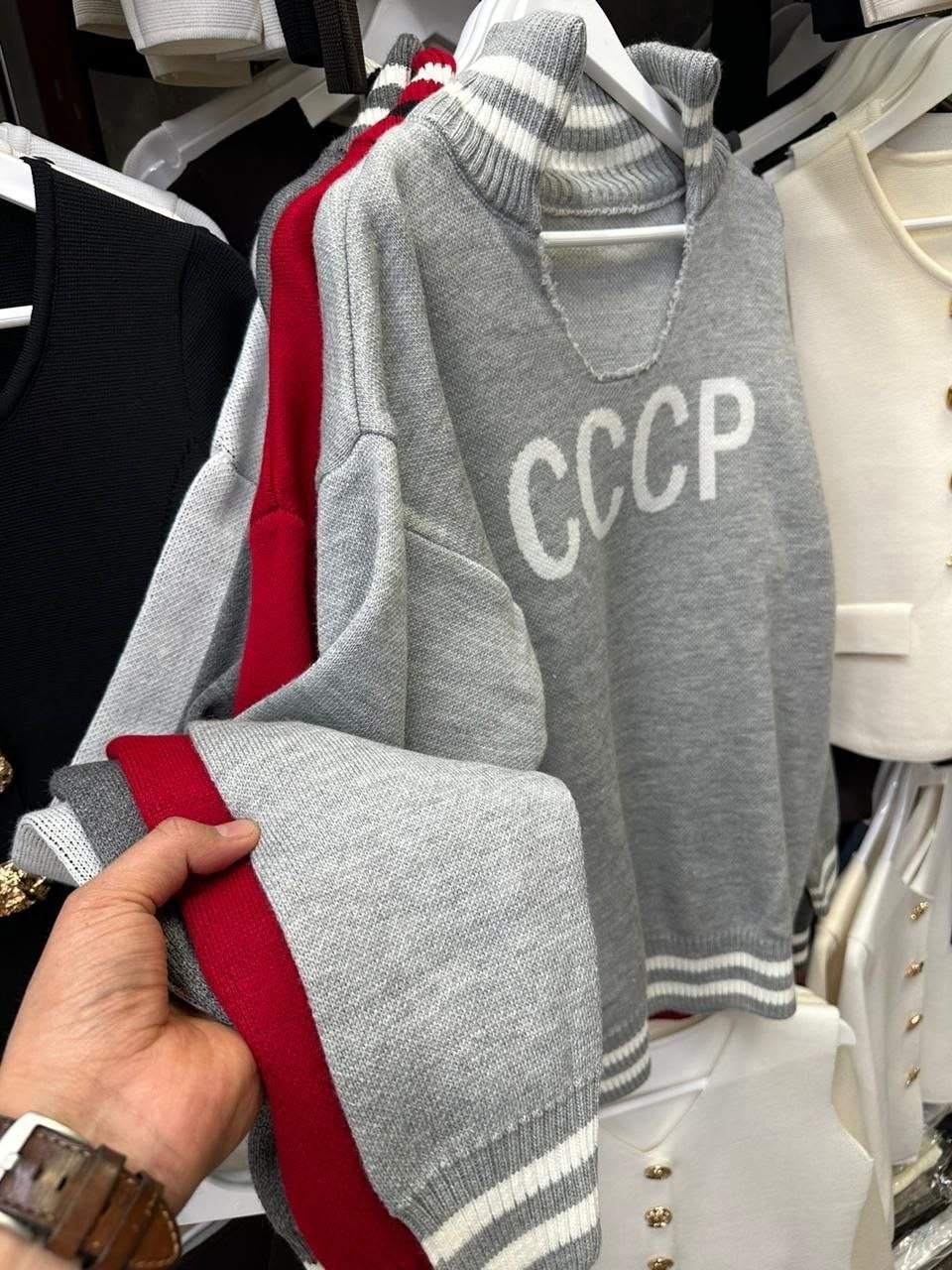 серый свитшот,кирилл серебренников,мужские свитшоты,свитер лаврова с надписью «ссср»,джемпер толстовка