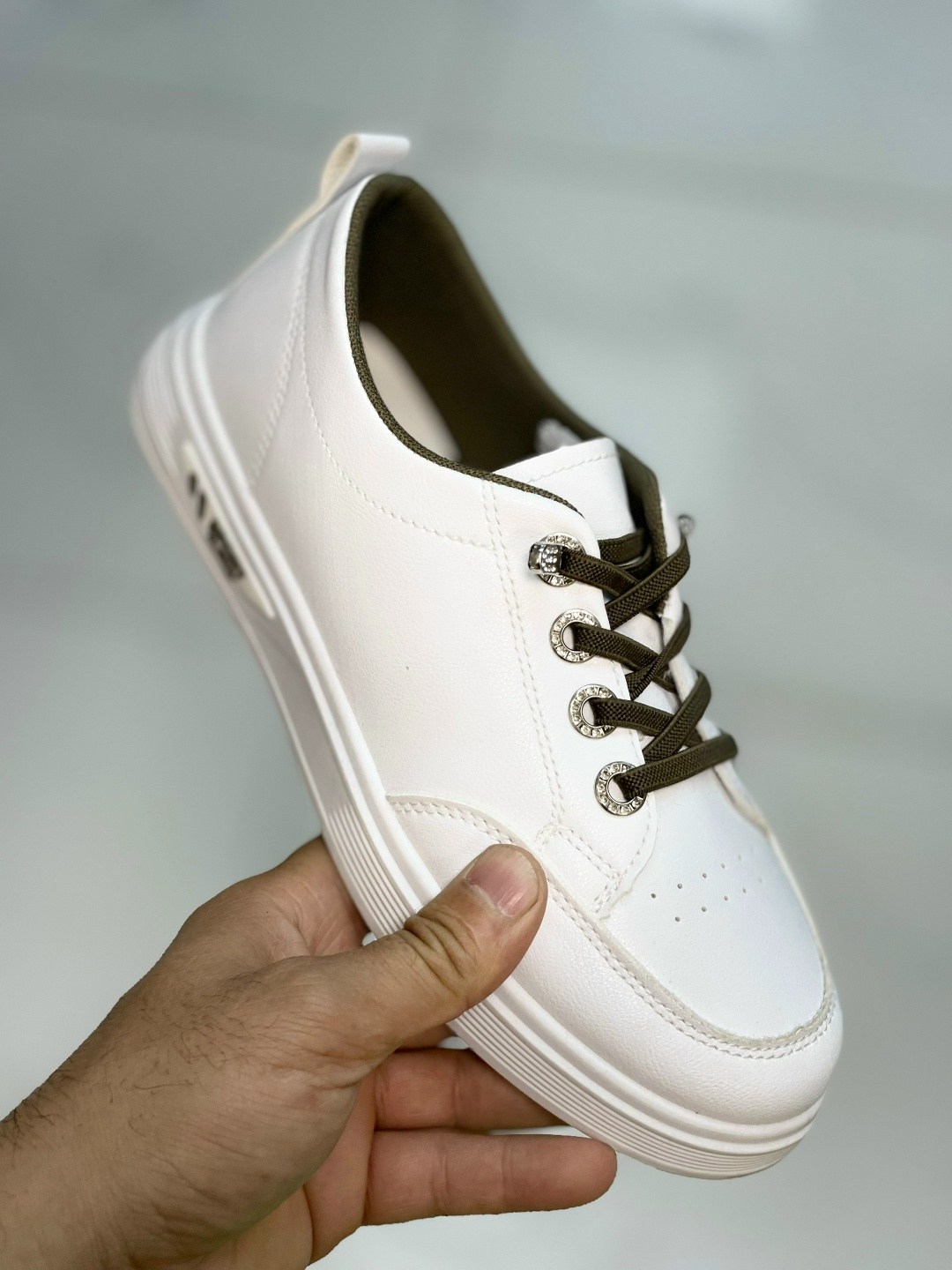 ,кеды женски,женские кеды,женские кроссовки,белые кеды