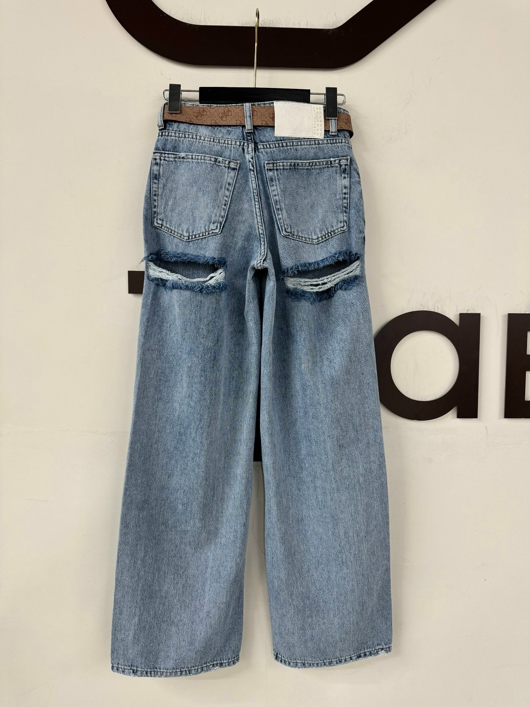 женские джинсы,miu miu джинсы,модные джинсы,джинсы,женские широкие джинсы