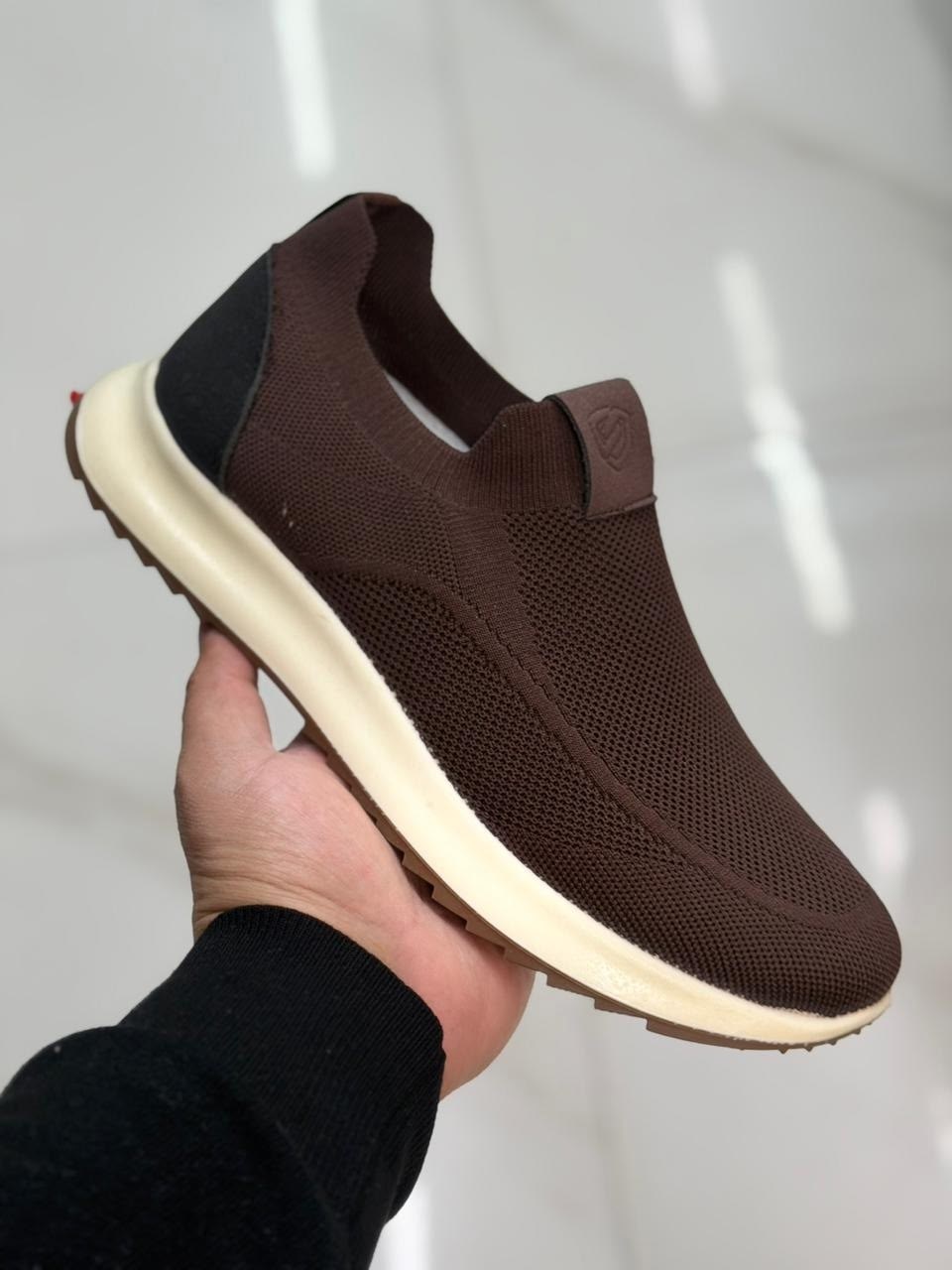 ,спортивная ,мужские кроссовки повседневные,мужские кроссовки,кроссовки удобные