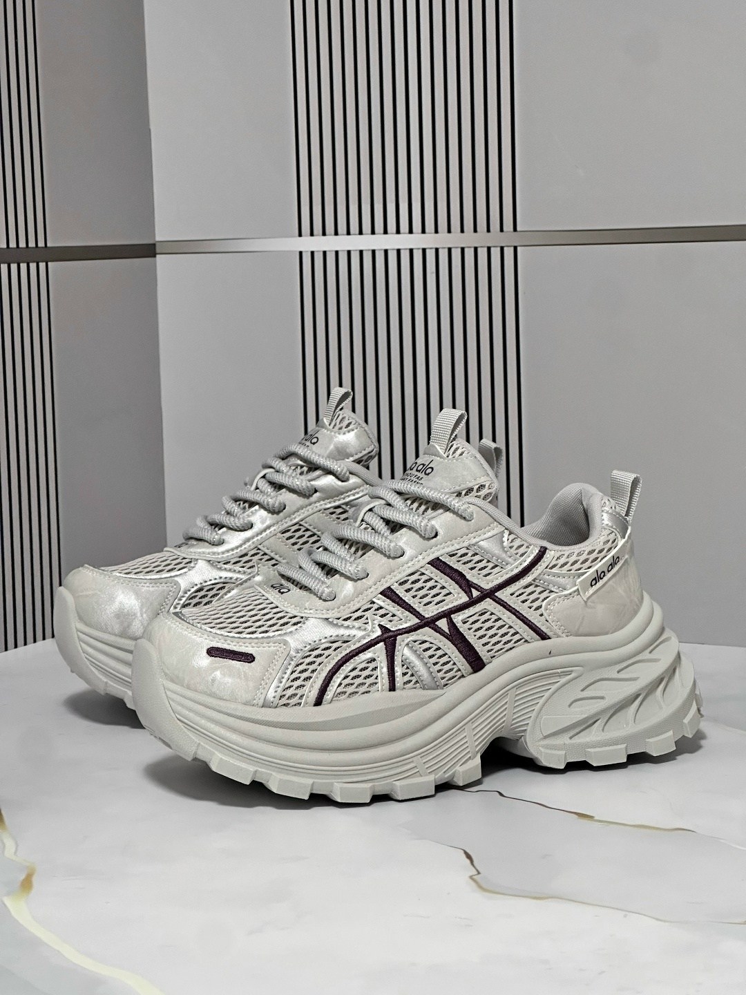 кроссовки женские,массивные кроссовки,кроссовки,кроссовки модные,массивные кроссовки женские