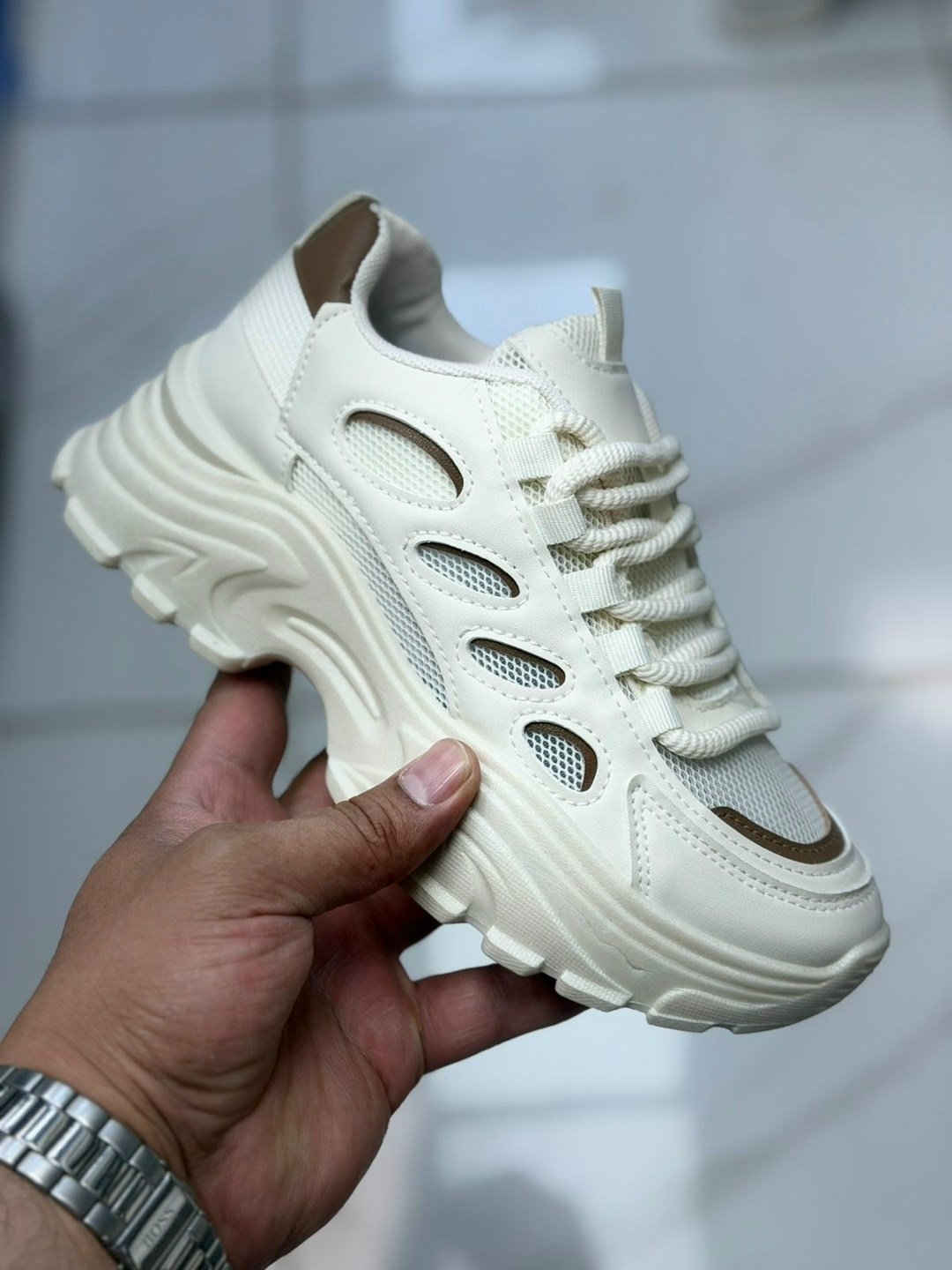 кроссовки женские,кроссовки белые,кроссовки на высокой подошве белые ovvo 311586380,кроссовки на платформе,кроссовки женские белые