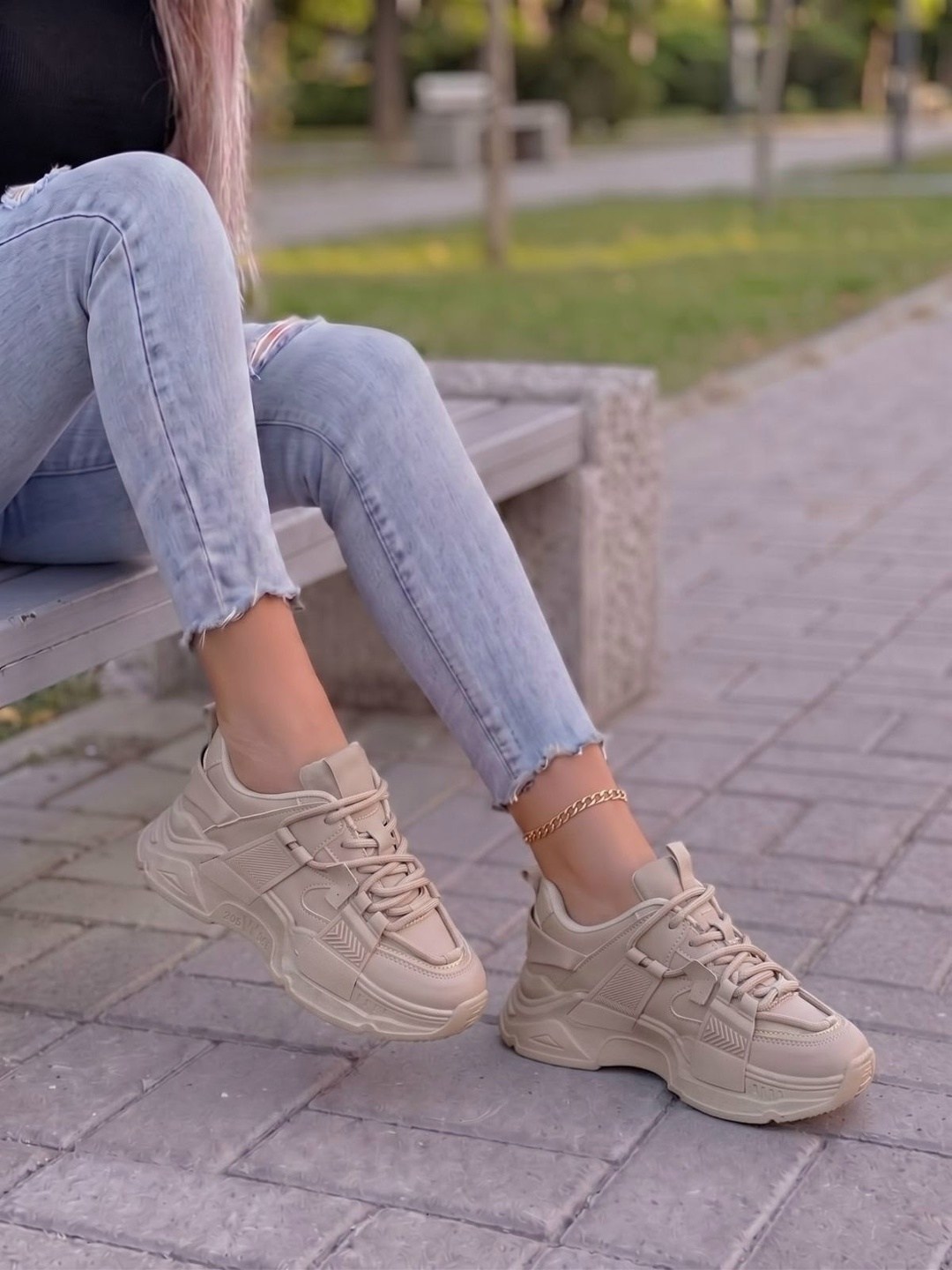 розовые кроссовки,женские кроссовки,розовые женские кроссовки,кроссовки для женщин,женские массивные кроссовки
