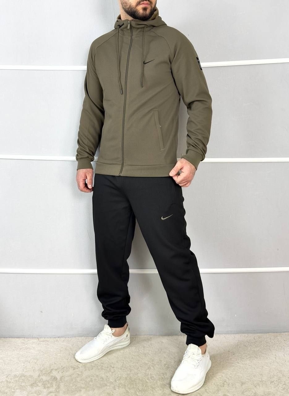 спортивный костюм nike,спортивный костюм ,спортивный костюм,костюм мужской,мужской спортивный костюм