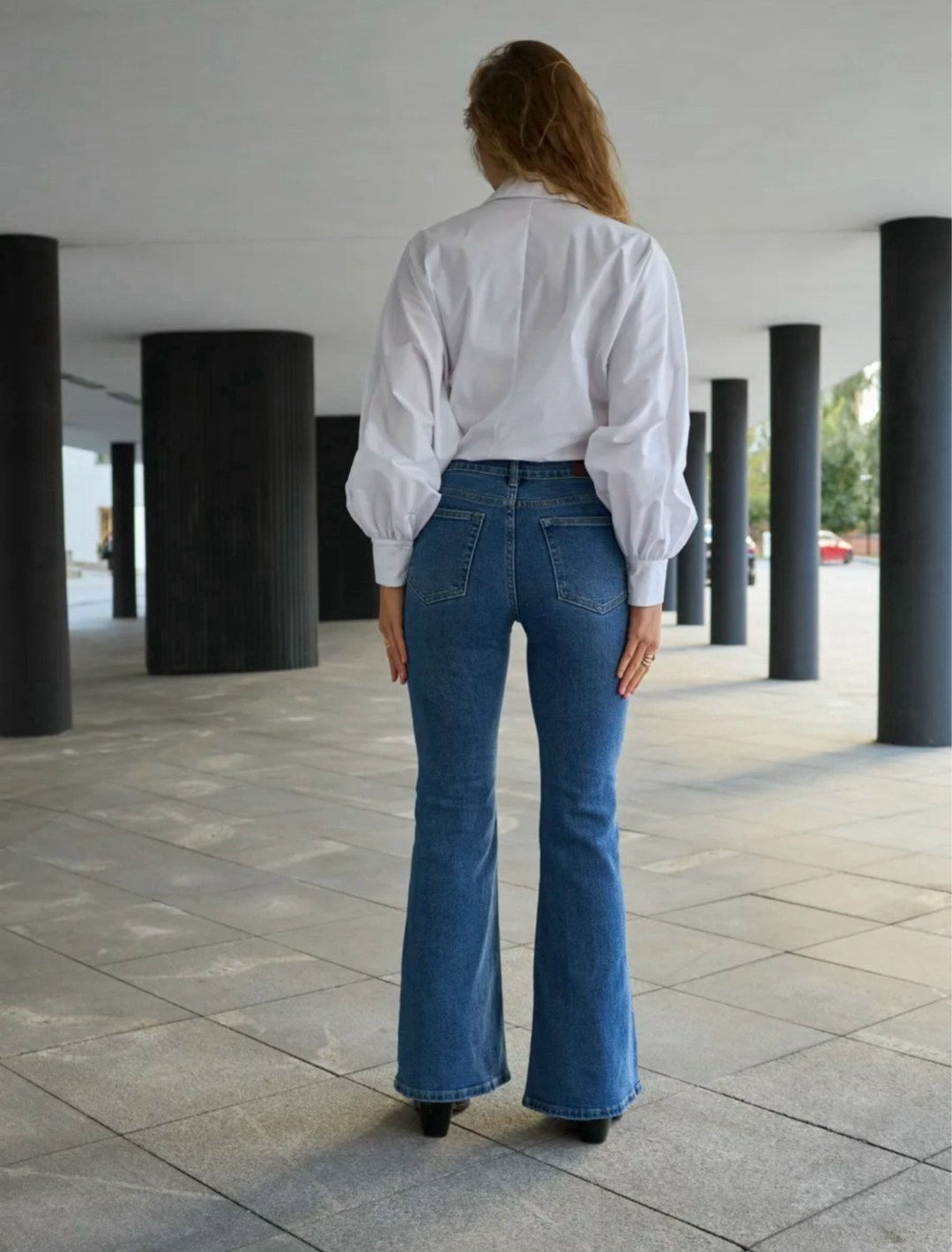 джинсы клеш,женские джинсы клёш,джинсы клеш от колена v1be 95227934,джинсы flare расклешенные с высокой посадкой befree,женские джинсы