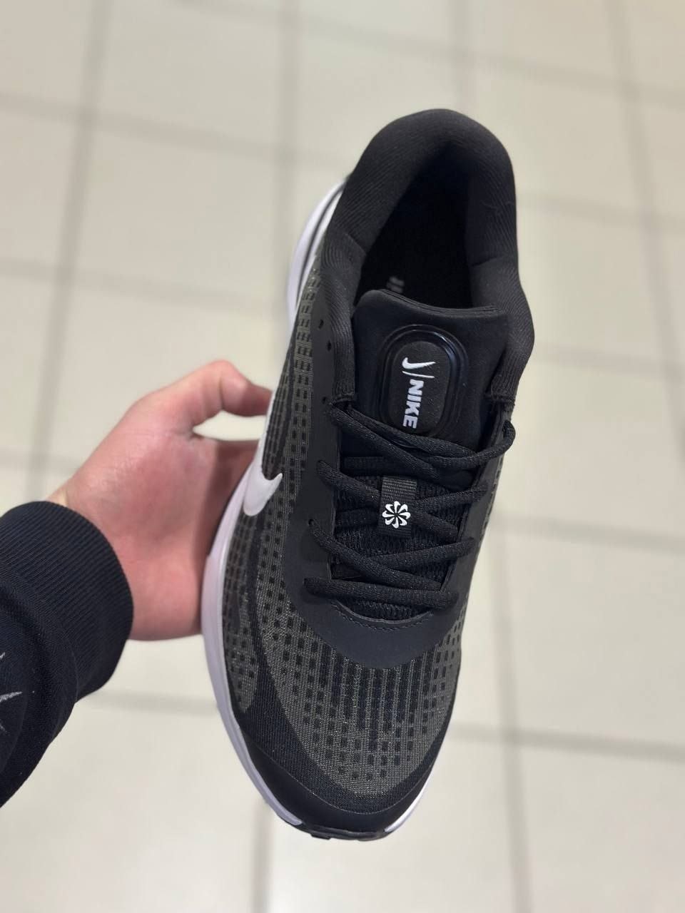 кроссовки,кроссовки nike,кроссовки беговые,кроссовки мужские nike,удобные кроссовки