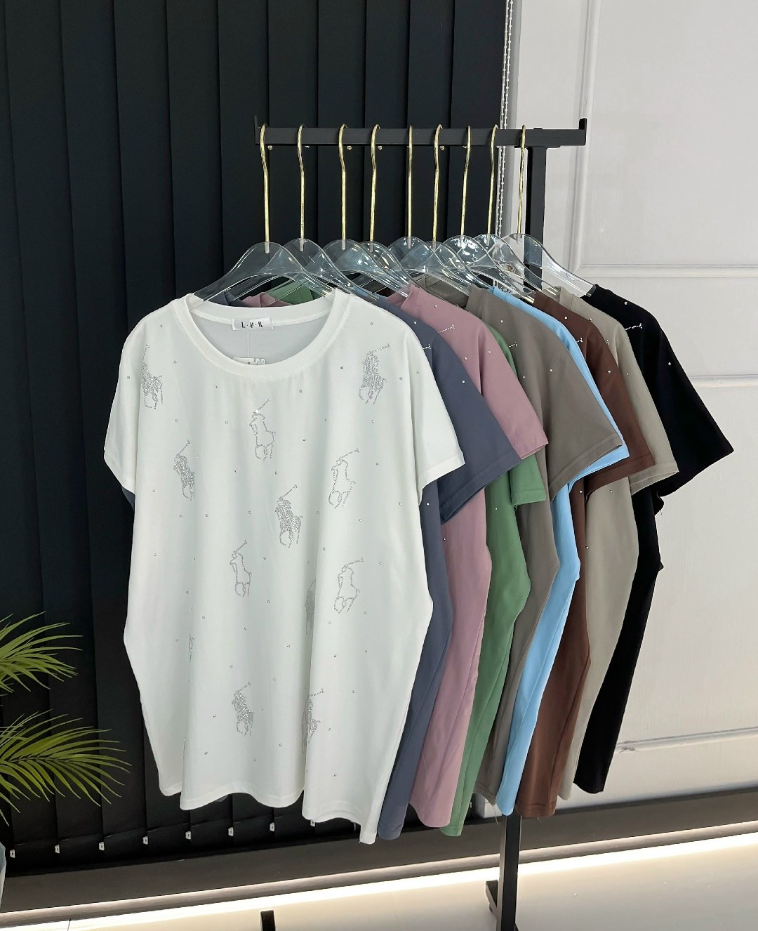 женская футболка,женская футболка оверсайз,стильная одежда,футболочка в стиле оверсайз