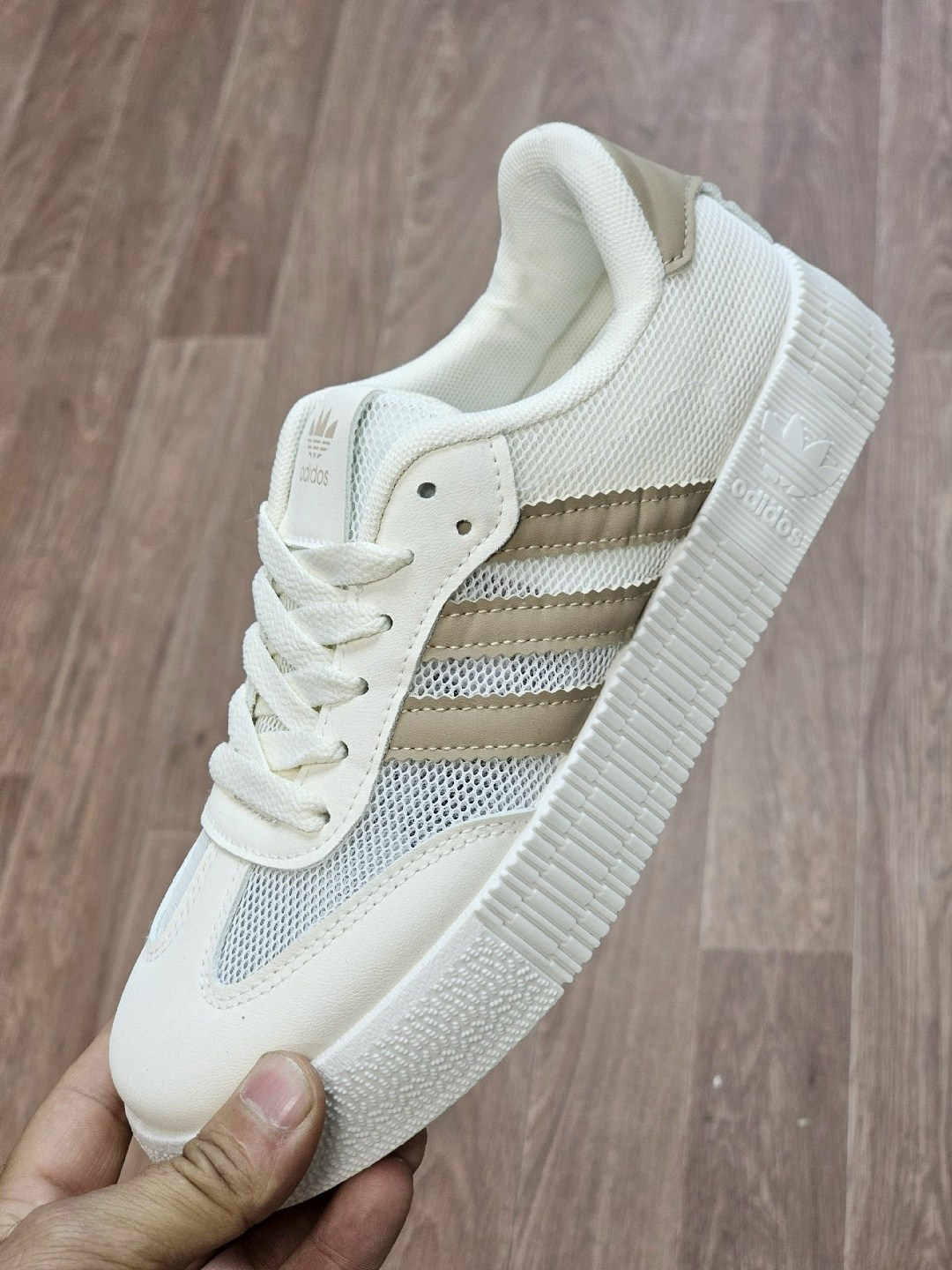 кроссовки adidas samba,кроссовки adidas,адидас самба белые,женские кроссовки adidas,кроссовки мужские женские adidas