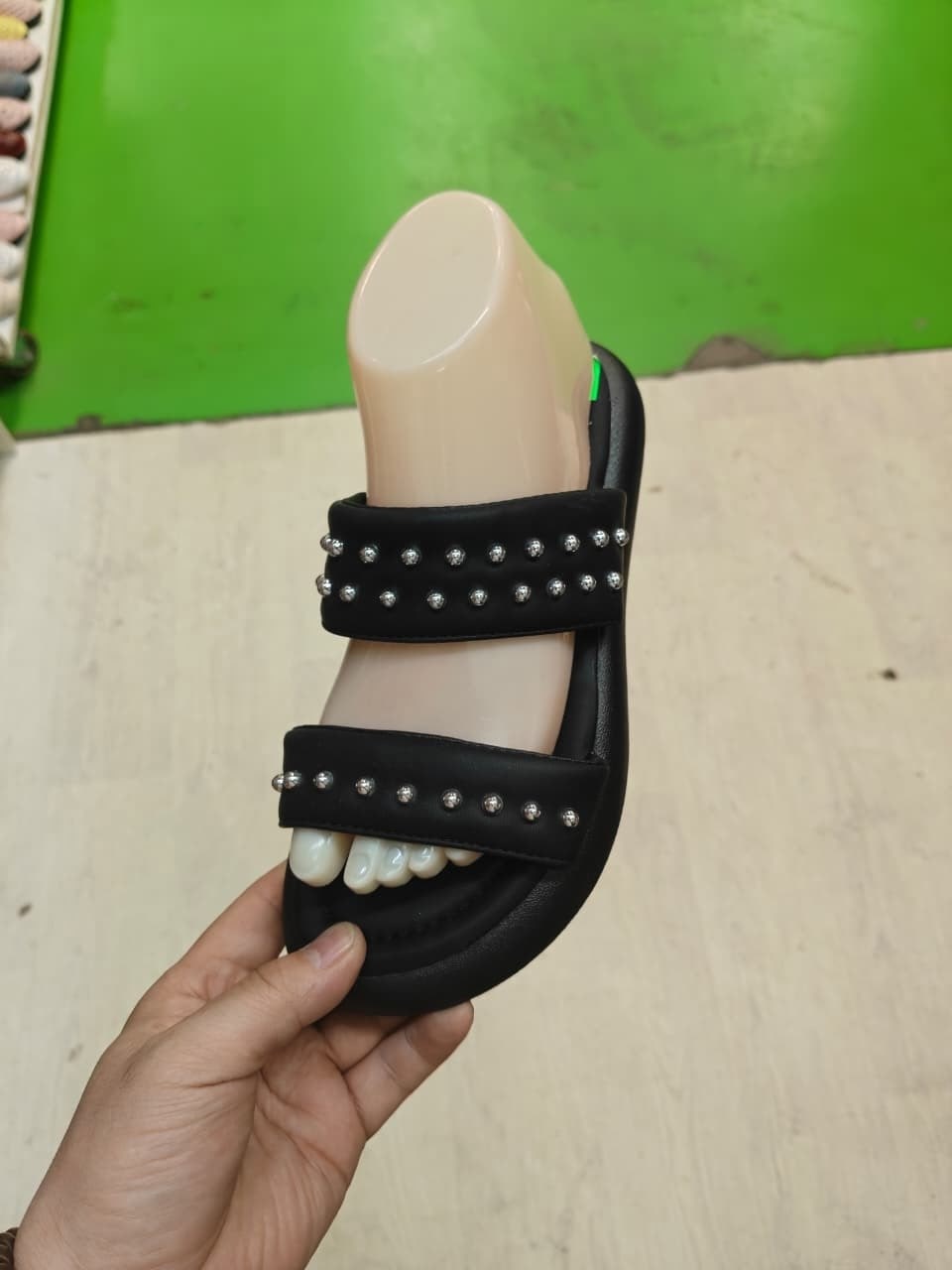 ,шлепанцы женские,женские сандалии,тапочки модные,тапочки женские