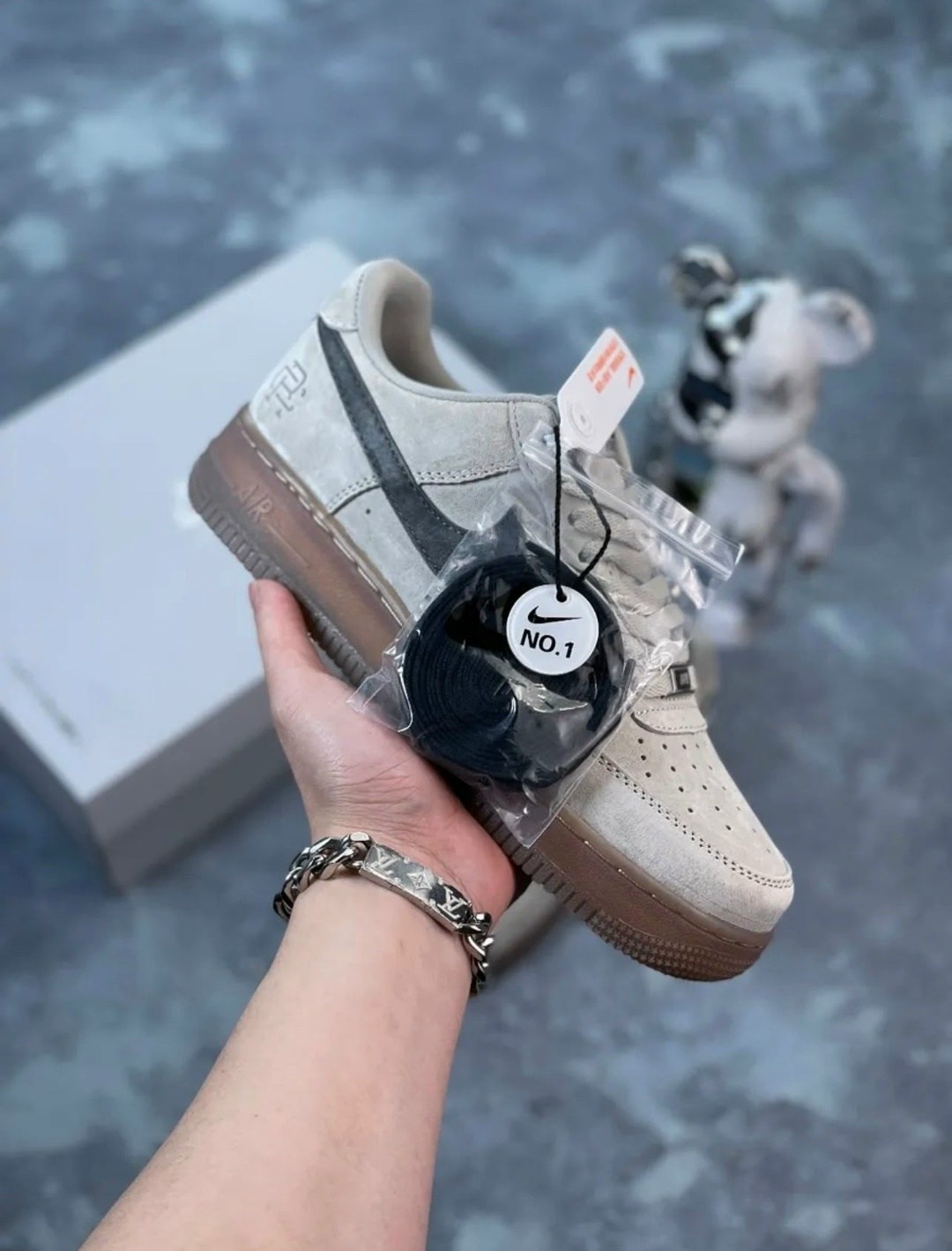 кросcовки nike air force 1,nike air force 1,кроссовки,nike air force 1 low suede grey,nike reigning champ air force 1 low lv8 light grey