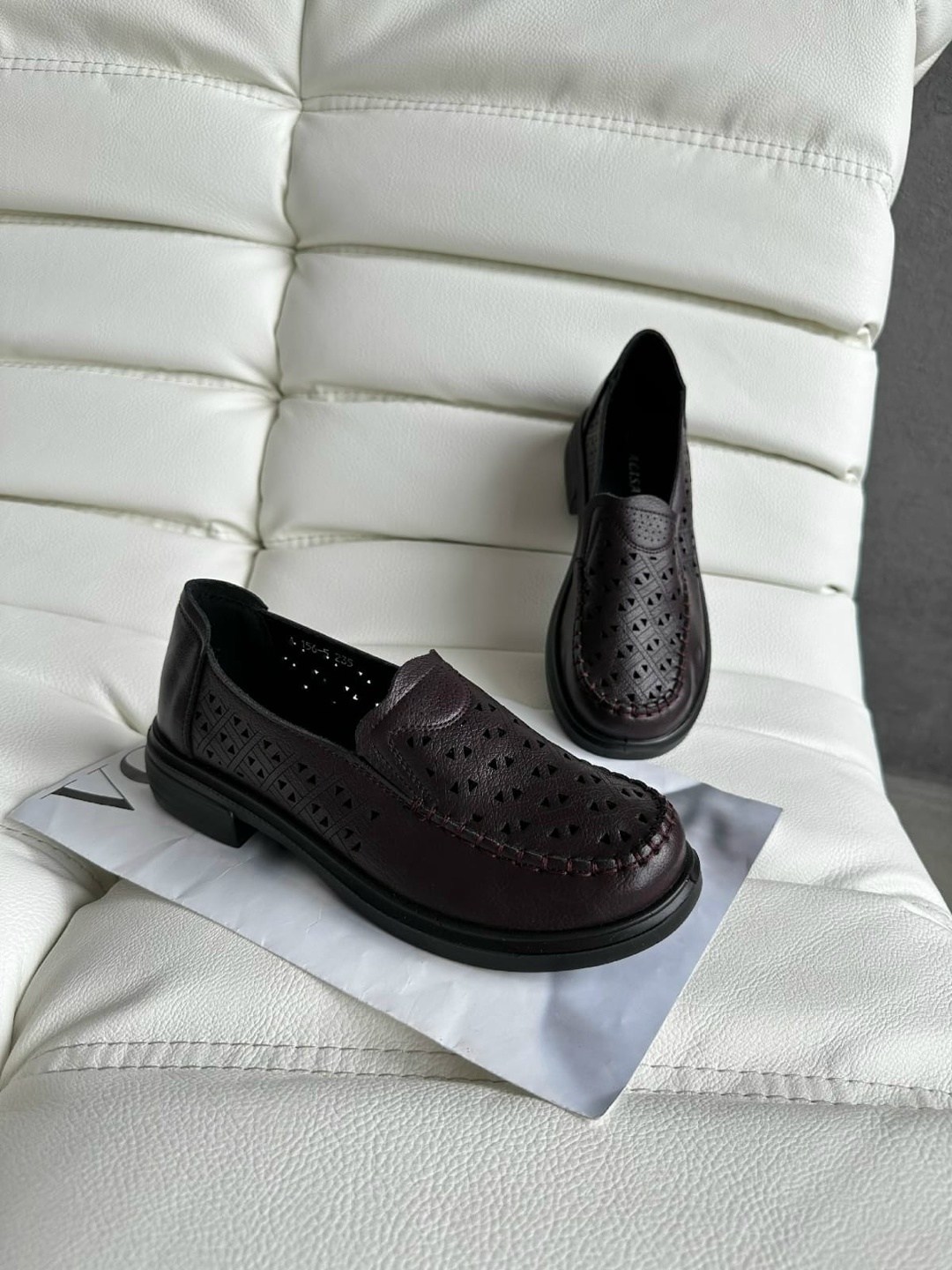 ,мокасины женские,мокасины с перфорацией,туфли женские,туфли с перфорацией
