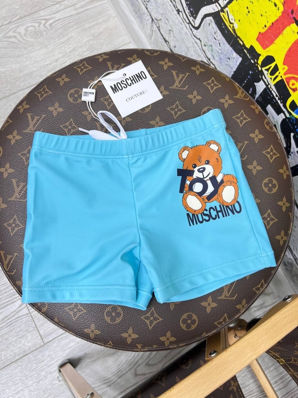 шорты для плавания moschino,пляжные шорты,шорты плавки,плавки шорты с принтом,желтые плавки-шорты с принтом & медвежонок& moschino