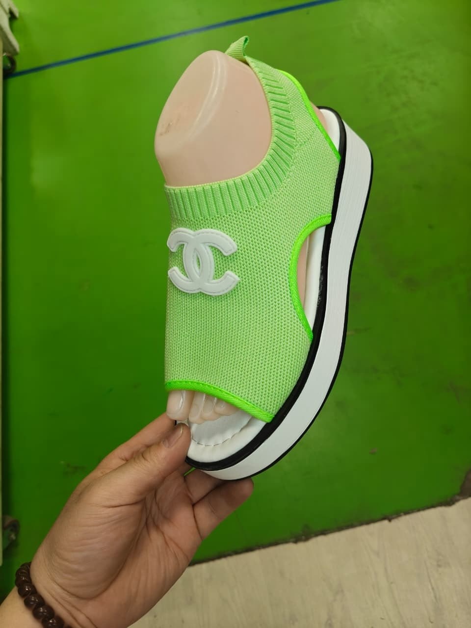 ,женские босоножки,босоножки спортивные,босоножки спортивные женские,модные босоножки