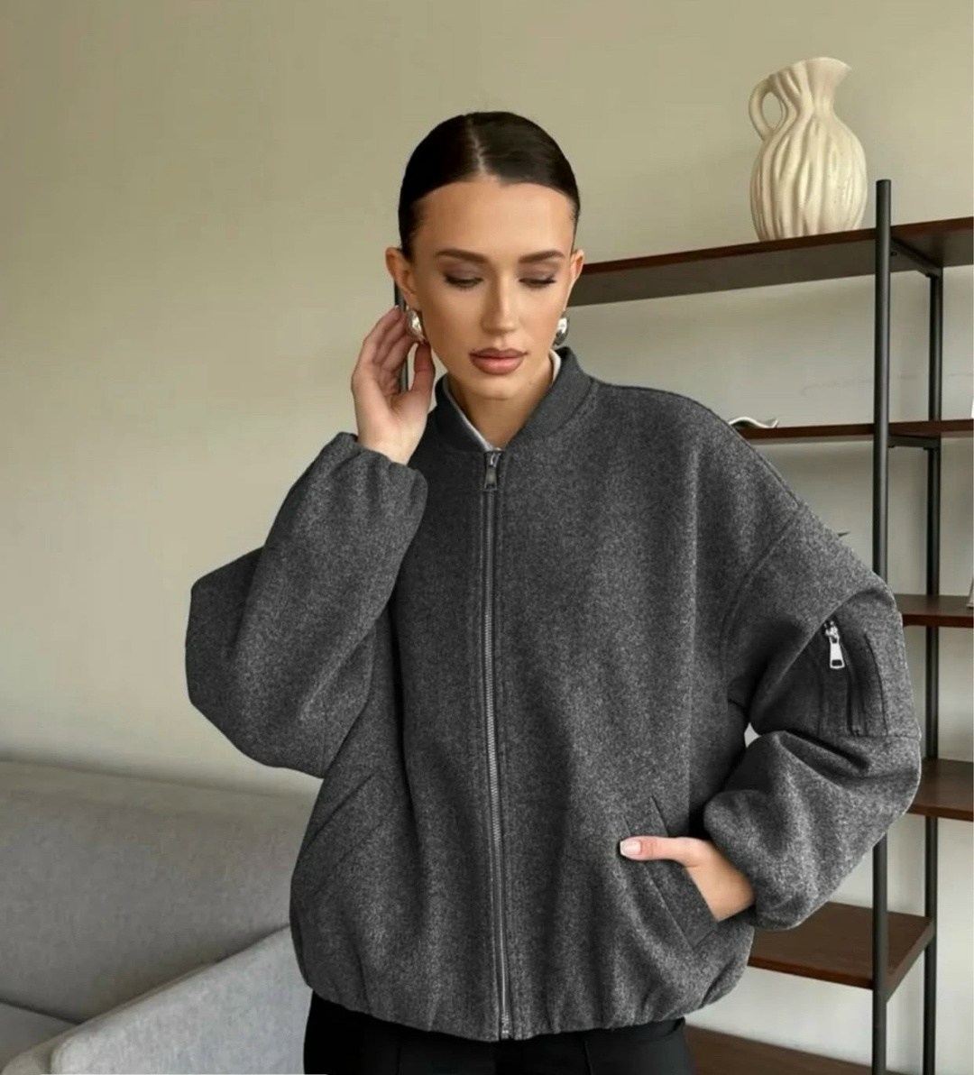 куртка-бомбер оверсайз из пальтовой ткани,куртка-бомбер оверсайз из пальтовой ткани zarina,бомбер оверсайз шерстяной,бомбер драповый утепленный оверсайз fashionboom,куртка бомбер оверсайз осенняя утеп