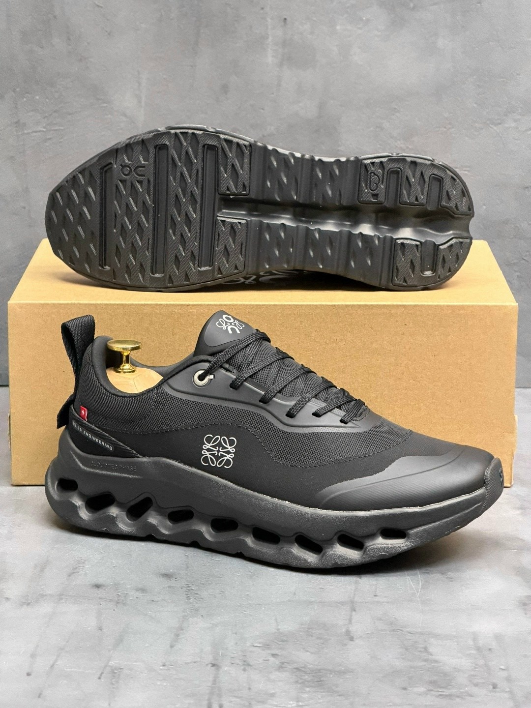 кроссовки,кроссовки loewe,кроссовки loewe x wmns cloudtilt black черный,спортивные кроссовки,кроссовки on x cloudtilt 2 loewe