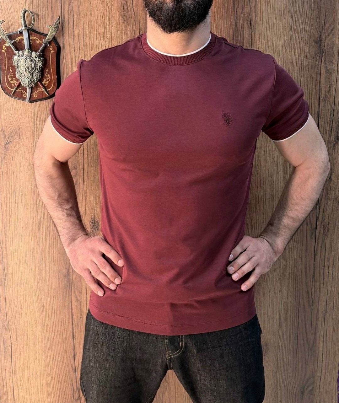 бордовая футболка,мужская футболка,футболка мужская бордовая,футболки базовая,мужская однотонная футболка