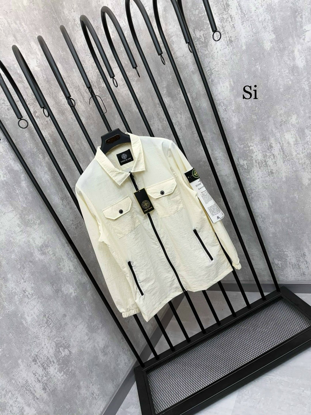 бежевая куртка-рубашка stone island,куртка stone island мужская,ветровка стон айленд белая,бежевая куртка стон айленд,куртка stone island