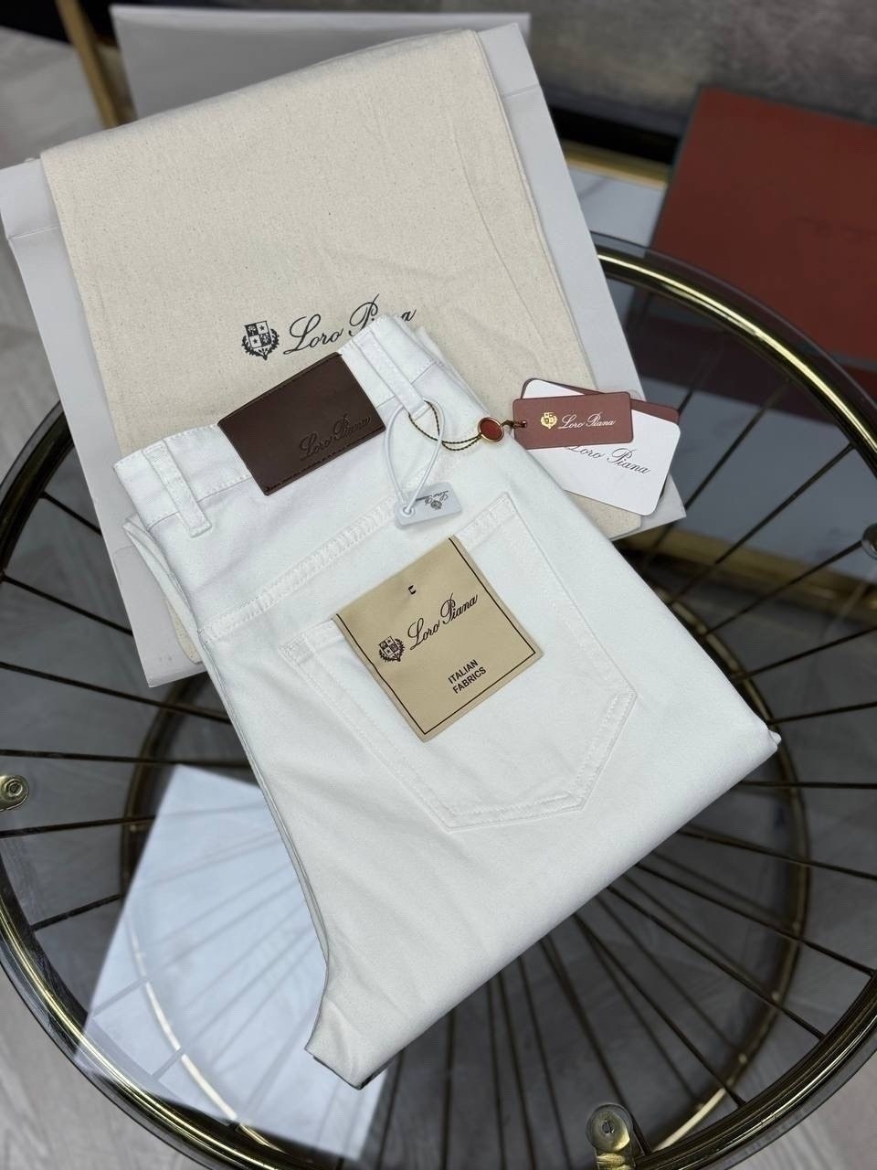 белые джинсы,джинсы chanel,брюки джинсы,джинсы мужские,джинсы брендовые