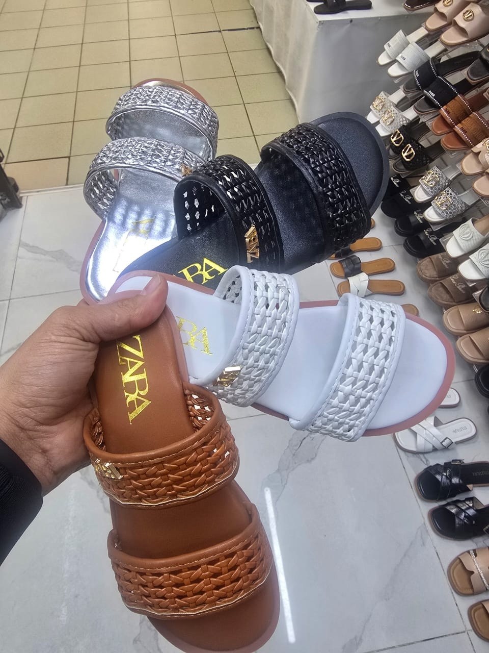 женские сандалии,женские босоножки,шлепанцы женские,сандалии,шлепанцы со стразами