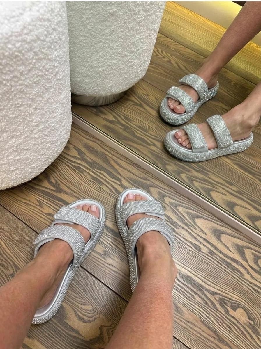 шлепанцы со стразами,,шлепки женские,женские шлепанцы,модные шлепки