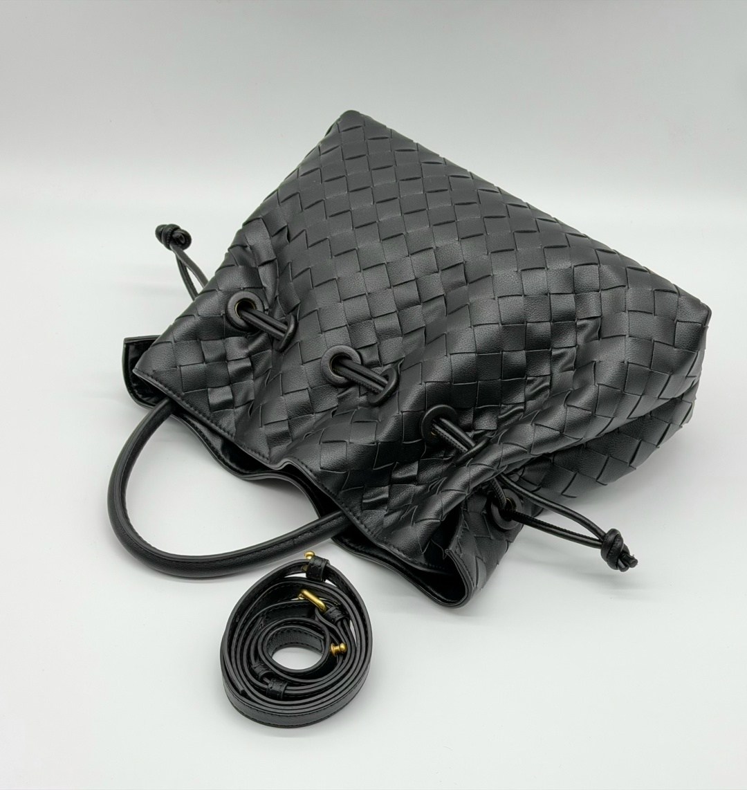 женская сумка bottega veneta,сумка bottega veneta,сумка боттега венета,сумка плетеная,сумки женская