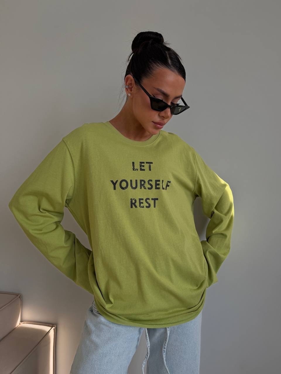 свитшот из трикотажа,свитшот женская,свитшот свободного кроя,зеленый свитшот,свитшот из трикотажа свободный