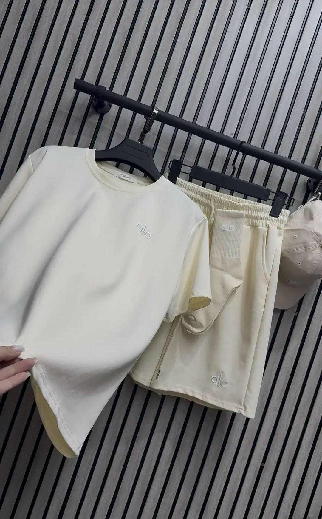 женский костюм с шортами,костюм спортивный женский шорты,костюм с шортами,женские костюмы,трикотажный костюм с шортами