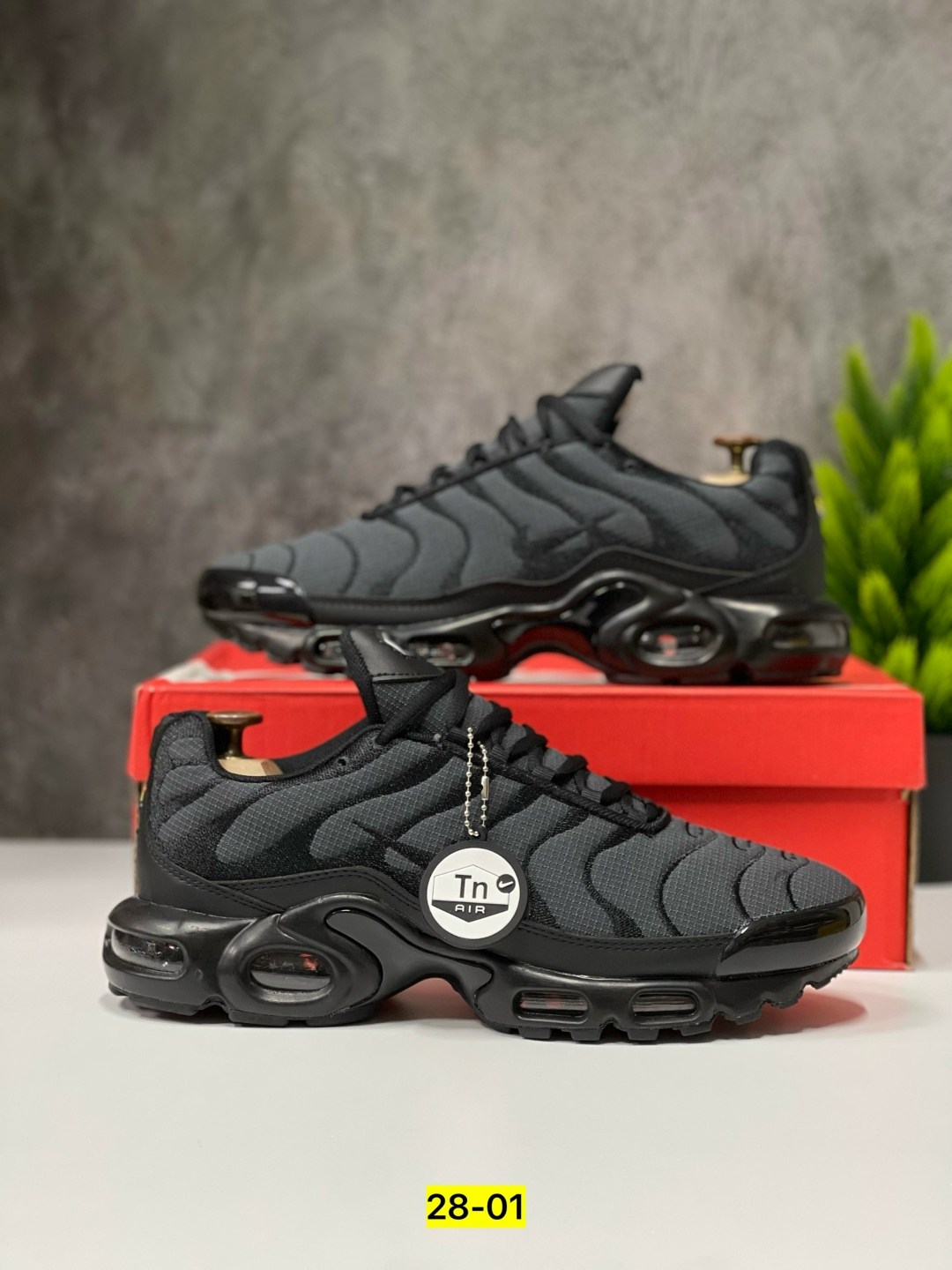 кроссовки nike air max plus tn,nike air max tn plus,nike air max tn plus black,кроссовки nike air max tn plus terrascape,кроссовки мужские nike air max tn