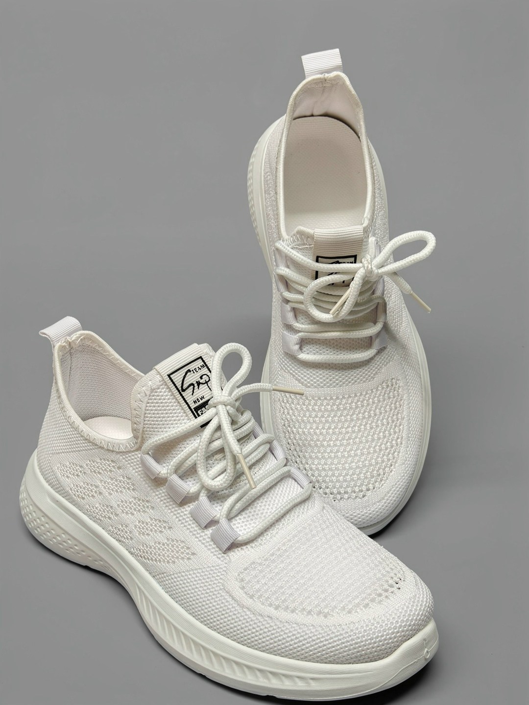 слипоны женские,кроссовки,кроссовки женскиe,слипоны женские белые,спортивная