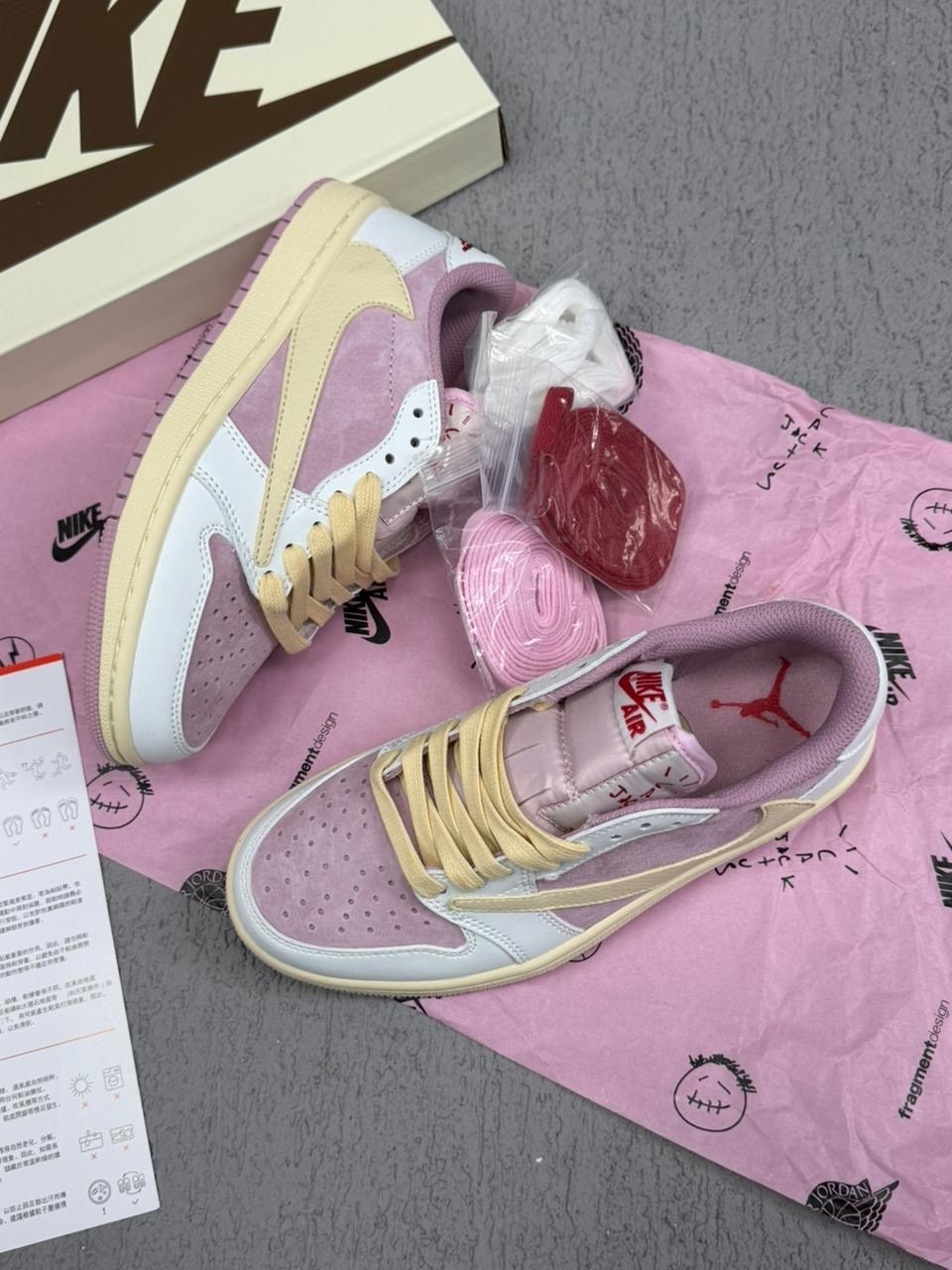 travis scott x air jordan 1 low sail/shy pink,travis scott x air jordan 1 low og shy pink,nike air jordan 1 low travis scott shy pink,nike air jordan 1 low shy pink x travis scott,кроссовки travis sco