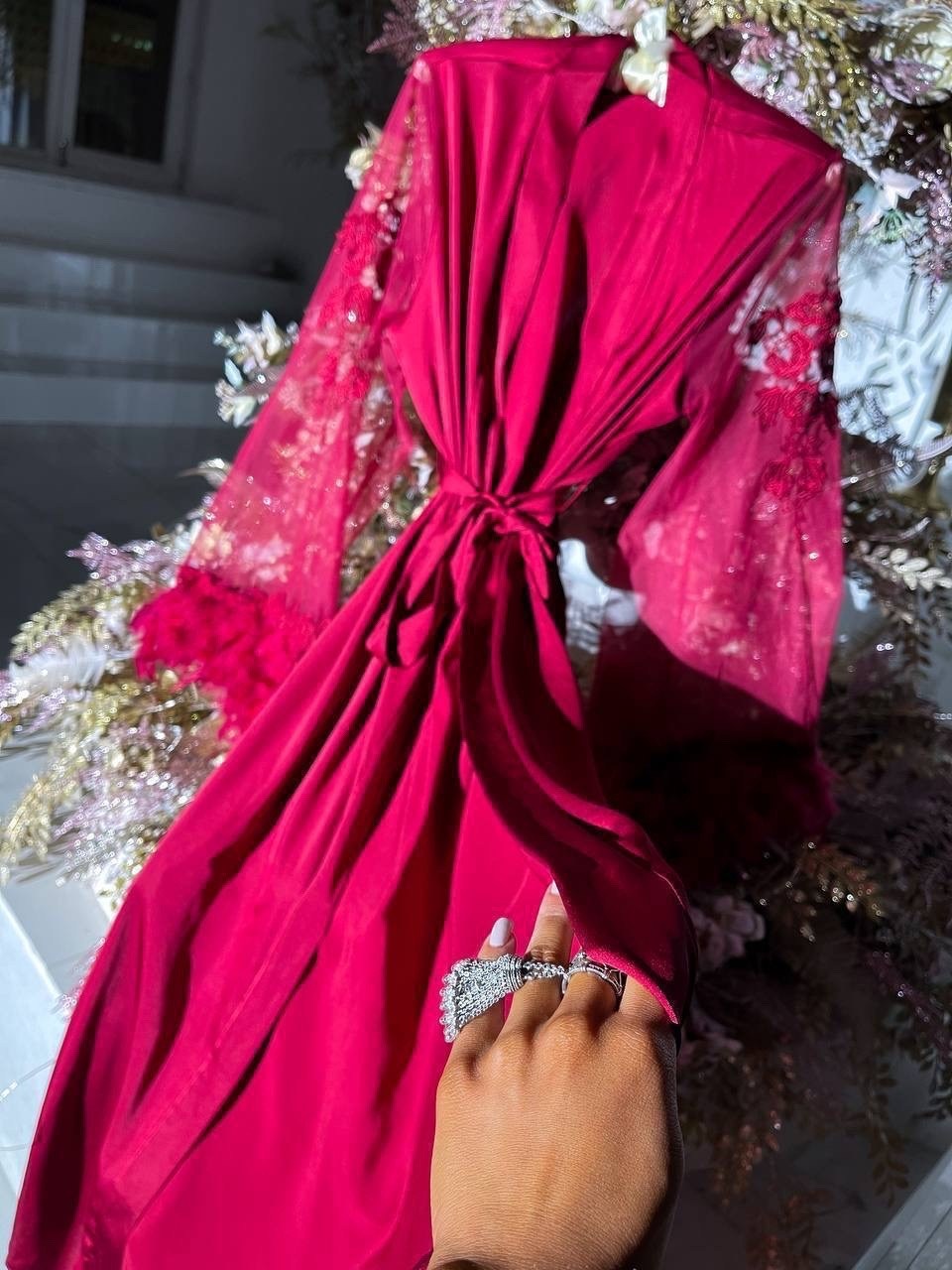 халат с перьями,халат женский шелковый,длинный халат с перьями,шелковый халат,халат женский