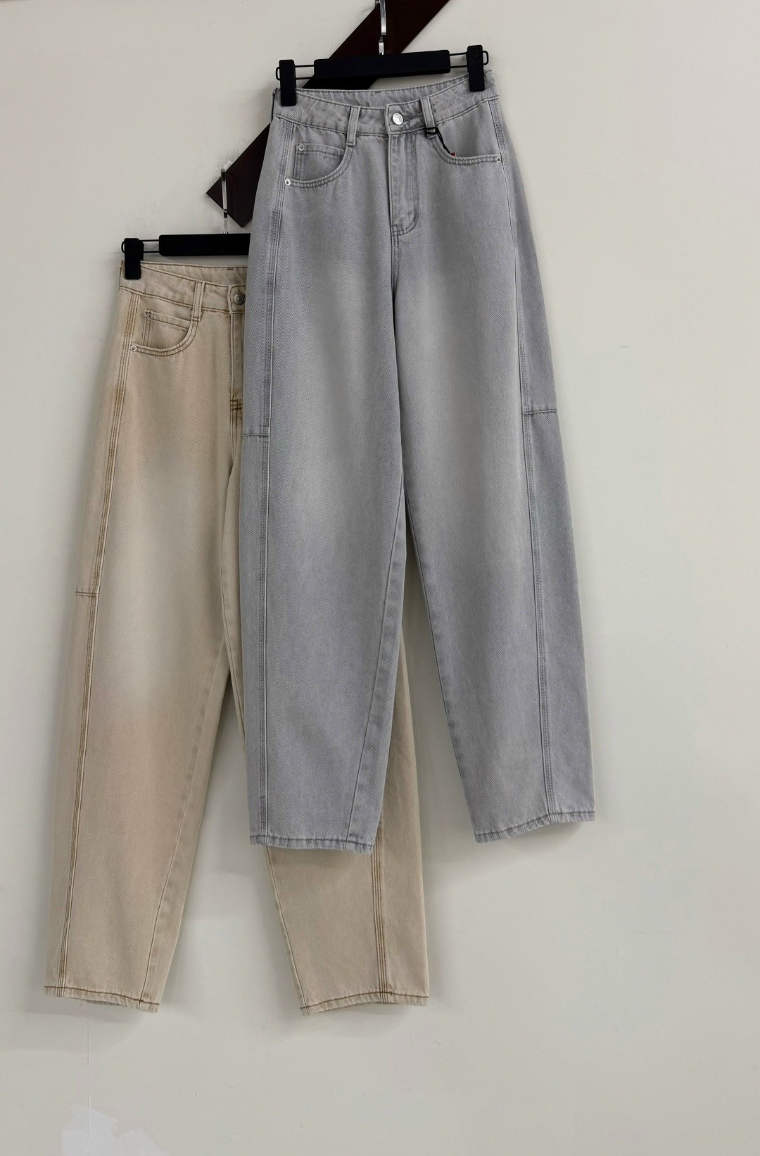 джинсы женские,джинсы mom мом слоучи серые бананы,джинсы бананы женские серые,джинсы повседневные,джинсы бананы серый