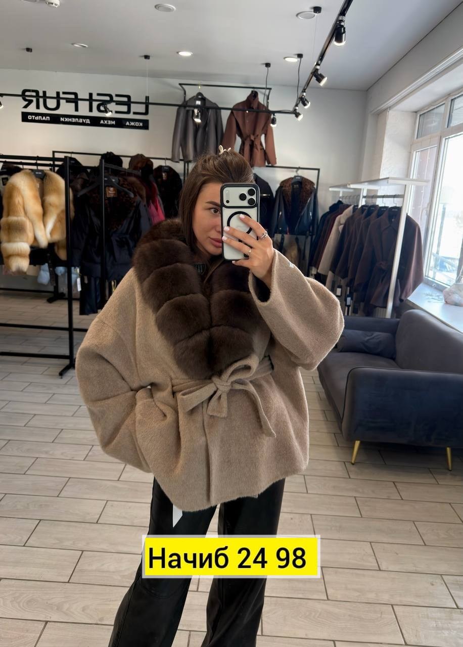 пальто кашемировое с мехом песца,пальто с мехом,пальто кашемировое с меховым воротником,женское пальто с натуральным мехом,утепленное кашемировое пальто с мехом соболя